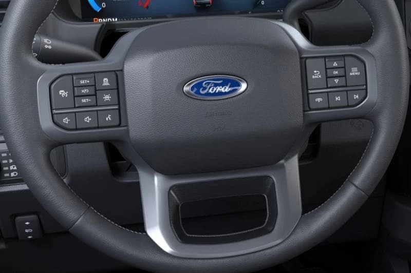 Ford Super Duty F-350 SRW LARIAT 4WD Crew Cab 6.75' Box 2026 — side view