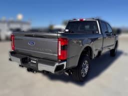 Ford Super Duty F-350 SRW XL 4WD Crew Cab 6.75' Box 2026 — side view
