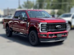 Ford Super Duty F-350 SRW LARIAT 4WD Crew Cab 6.75' Box 2025 — side view