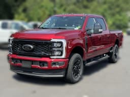 Ford Super Duty F-350 SRW LARIAT 4WD Crew Cab 6.75' Box 2025 — side view