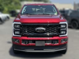 Ford Super Duty F-350 SRW LARIAT 4WD Crew Cab 6.75' Box 2025 — side view