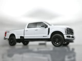 Ford Super Duty F-350 SRW XLT 4WD Crew Cab 8' Box