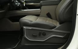 Ford Super Duty F-350 DRW Platinum 4WD Crew Cab 8' Box 2026 — side view
