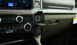 Ford Super Duty F-350 DRW Platinum 4WD Crew Cab 8' Box 2026 — side view