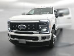 Ford Super Duty F-350 DRW Platinum 4WD Crew Cab 8' Box 2026 — side view