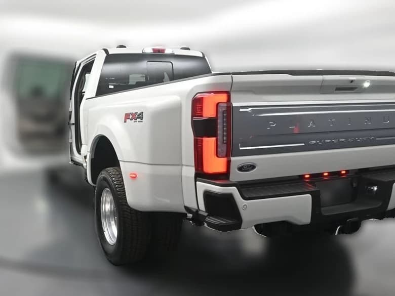 Ford Super Duty F-350 DRW Platinum 4WD Crew Cab 8' Box 2026 — side view
