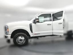 Ford Super Duty F-350 DRW Platinum 4WD Crew Cab 8' Box 2026 — side view