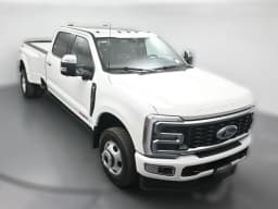 Ford Super Duty F-350 DRW Platinum 4WD Crew Cab 8' Box 2026 — side view