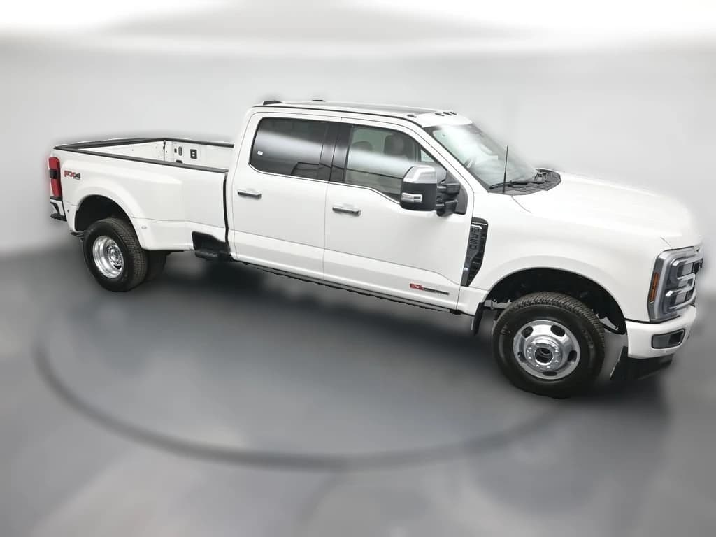 Ford Super Duty F-350 DRW Platinum 4WD Crew Cab 8' Box 2026 — side view