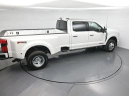 Ford Super Duty F-350 DRW Platinum 4WD Crew Cab 8' Box 2026 — side view