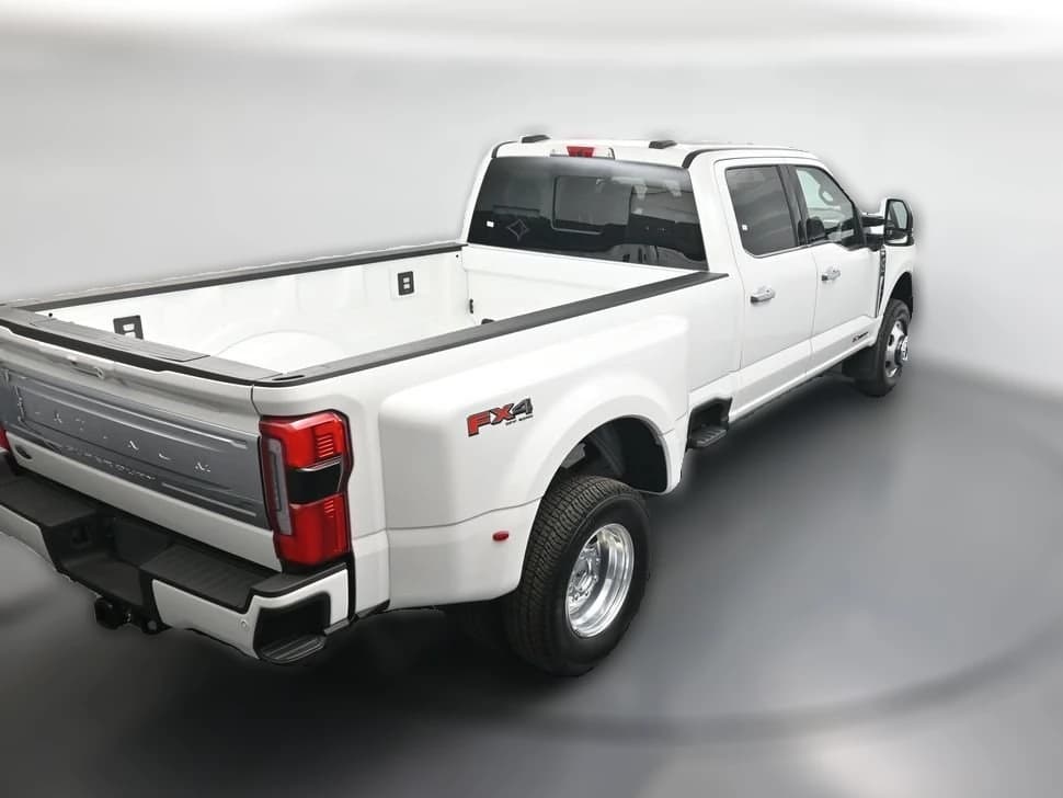 Ford Super Duty F-350 DRW Platinum 4WD Crew Cab 8' Box 2026 — side view