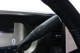 Ford Super Duty F-350 DRW Platinum 4WD Crew Cab 8' Box 2026 — side view