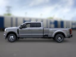 Ford Super Duty F-350 DRW Platinum 4WD Crew Cab 8' Box 2026 — side view