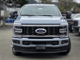 Ford Super Duty F-350 DRW Platinum 4WD Crew Cab 8' Box 2026 — side view