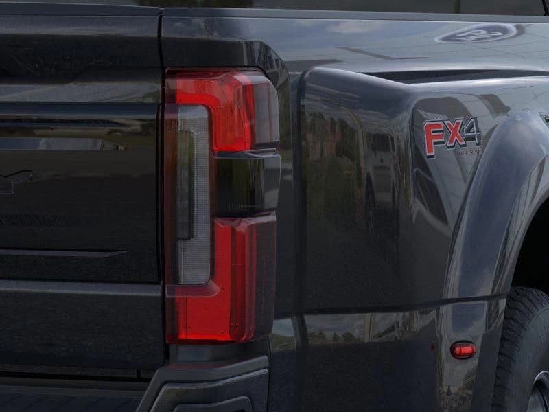 Ford Super Duty F-350 DRW Platinum 4WD Crew Cab 8' Box 2026 — side view