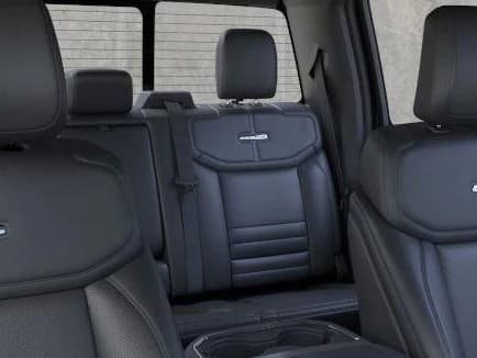 Ford Super Duty F-350 DRW Platinum 4WD Crew Cab 8' Box 2026 — side view