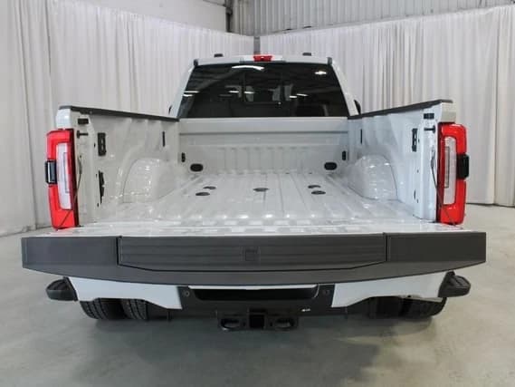 Ford Super Duty F-350 DRW Platinum 4WD Crew Cab 8' Box 2026 — side view