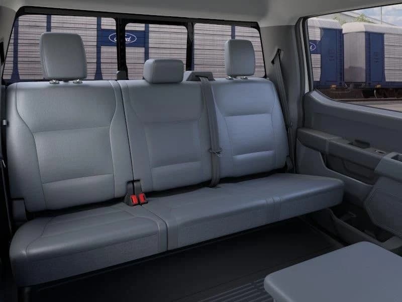 Ford Super Duty F-350 DRW XL 4WD Crew Cab 8' Box 2026 — side view