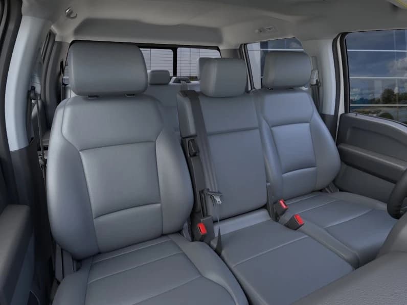 Ford Super Duty F-350 DRW XL 4WD Crew Cab 8' Box 2026 — side view