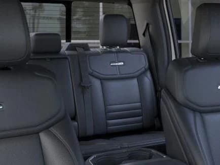 Ford Super Duty F-350 DRW Platinum 4WD Crew Cab 8' Box 2026 — side view