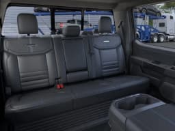 Ford Super Duty F-350 DRW Platinum 4WD Crew Cab 8' Box 2026 — side view