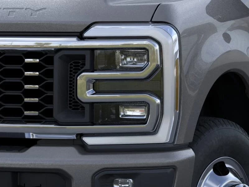 Ford Super Duty F-350 DRW Platinum 4WD Crew Cab 8' Box 2026 — side view