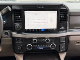 Ford Super Duty F-350 DRW Platinum 4WD Crew Cab 8' Box 2026 — side view