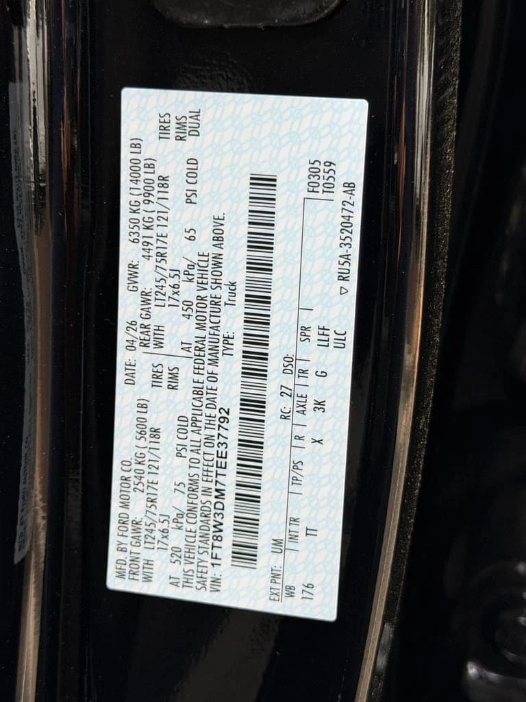Ford Super Duty F-350 DRW Platinum 4WD Crew Cab 8' Box 2026 — side view