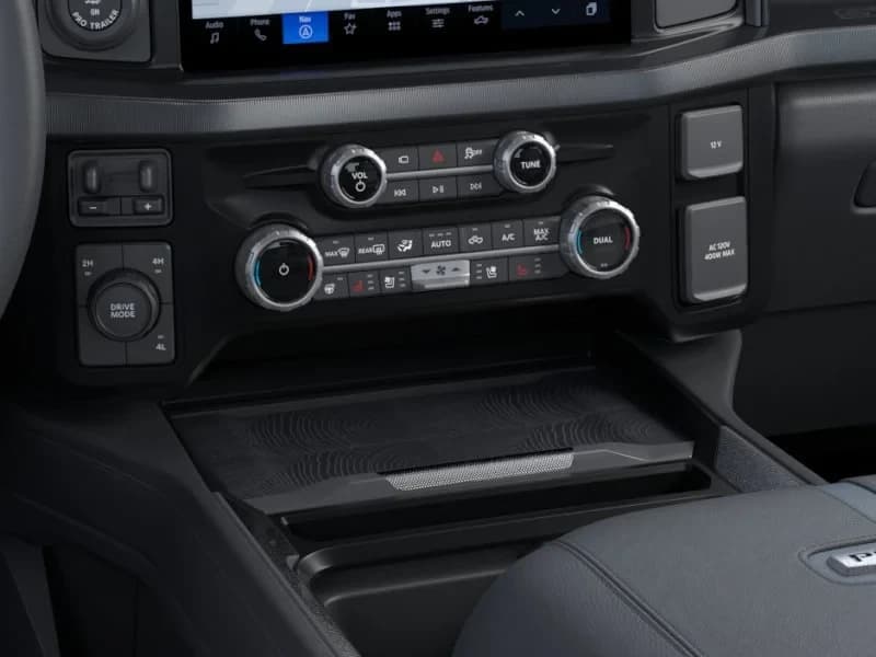 Ford Super Duty F-350 DRW Platinum 4WD Crew Cab 8' Box 2026 — side view