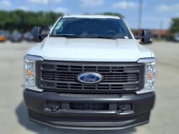 Ford Super Duty F-350 DRW XL 4WD Crew Cab 8' Box 2026 — side view