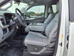 Ford Super Duty F-350 DRW XL 4WD Crew Cab 8' Box 2026 — side view