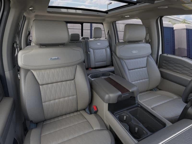 Ford Super Duty F-350 DRW Platinum 4WD Crew Cab 8' Box 2026 — side view
