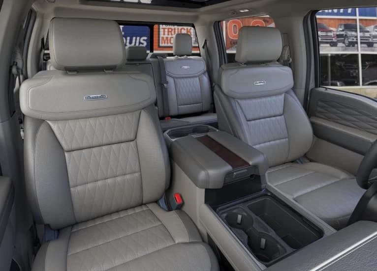 Ford Super Duty F-350 DRW Platinum 4WD Crew Cab 8' Box 2026 — side view