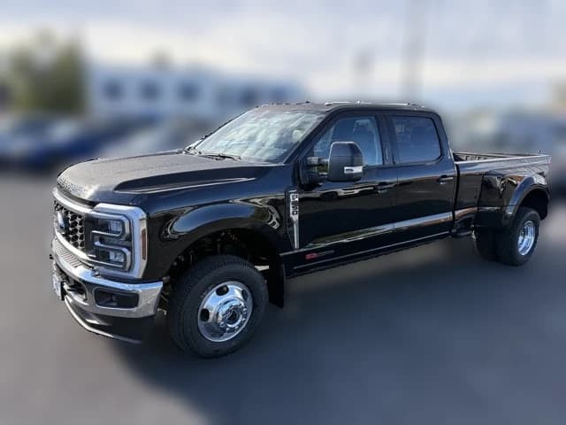 Ford Super Duty F-350 DRW LARIAT 4WD Crew Cab 8' Box 2027 — side view