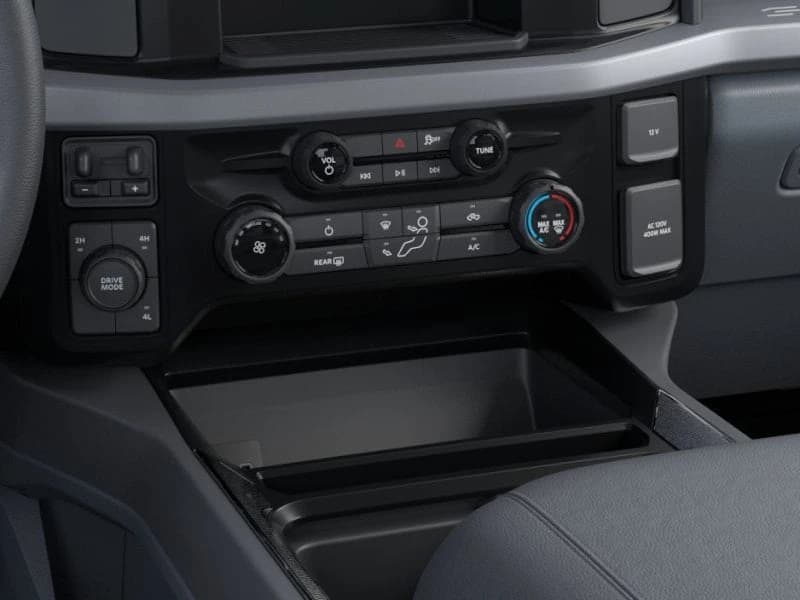 Ford Super Duty F-350 DRW XLT 4WD Crew Cab 8' Box 2026 — side view