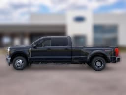 Ford Super Duty F-350 DRW XLT 4WD Crew Cab 8' Box 2026 — side view
