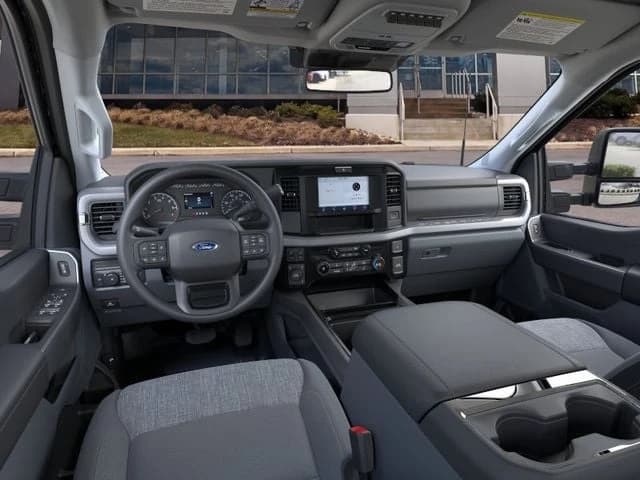Ford Super Duty F-350 DRW XLT 4WD Crew Cab 8' Box 2026 — side view