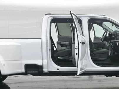 Ford Super Duty F-350 DRW XLT 4WD Crew Cab 8' Box 2026 — side view