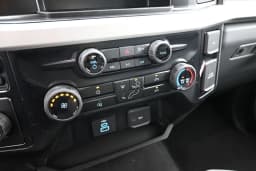 Ford Super Duty F-350 DRW XLT 4WD Crew Cab 8' Box 2026 — side view