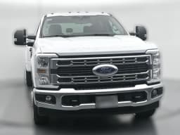 Ford Super Duty F-350 DRW XLT 4WD Crew Cab 8' Box 2026 — side view