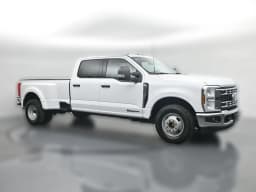 Ford Super Duty F-350 DRW XLT 4WD Crew Cab 8' Box 2026 — side view