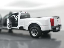 Ford Super Duty F-350 DRW XLT 4WD Crew Cab 8' Box 2026 — side view