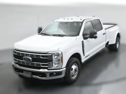 Ford Super Duty F-350 DRW XLT 4WD Crew Cab 8' Box 2026 — side view