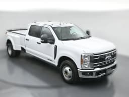 Ford Super Duty F-350 DRW XLT 4WD Crew Cab 8' Box 2026 — side view