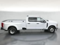 Ford Super Duty F-350 DRW XLT 4WD Crew Cab 8' Box 2026 — side view
