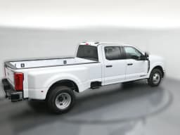 Ford Super Duty F-350 DRW XLT 4WD Crew Cab 8' Box 2026 — side view