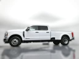 Ford Super Duty F-350 DRW XLT 4WD Crew Cab 8' Box 2026 — side view