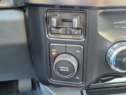 Ford Super Duty F-350 DRW LARIAT 4WD Crew Cab 8' Box 2026 — side view