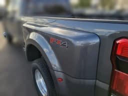 Ford Super Duty F-350 DRW LARIAT 4WD Crew Cab 8' Box 2026 — side view