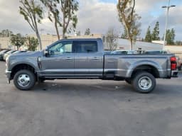 Ford Super Duty F-350 DRW LARIAT 4WD Crew Cab 8' Box 2026 — side view